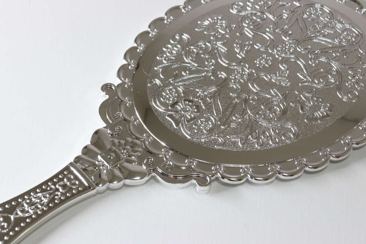 ゴージャス鏡　デザイン