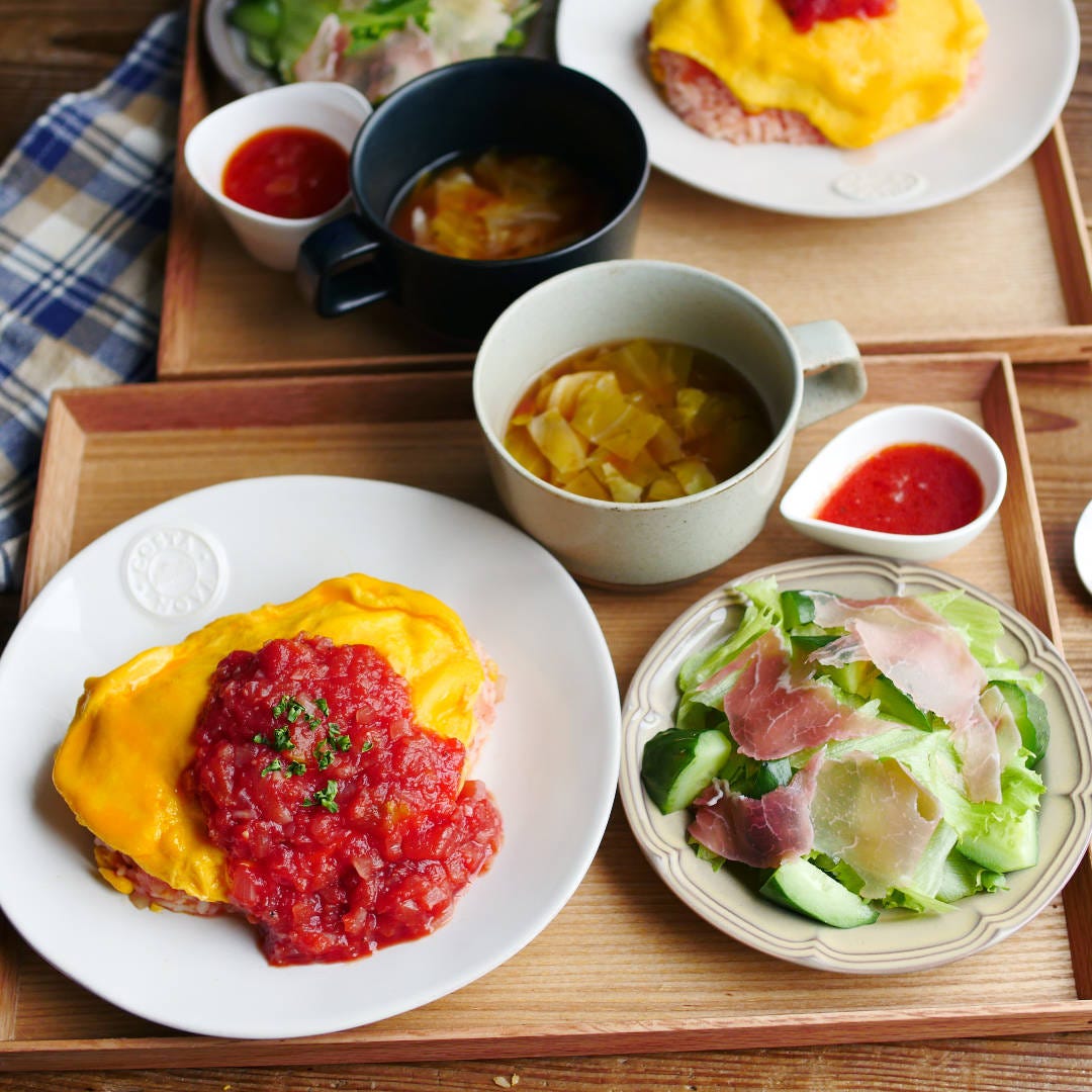 トマトソースで3品!レンジでオムライス定食
