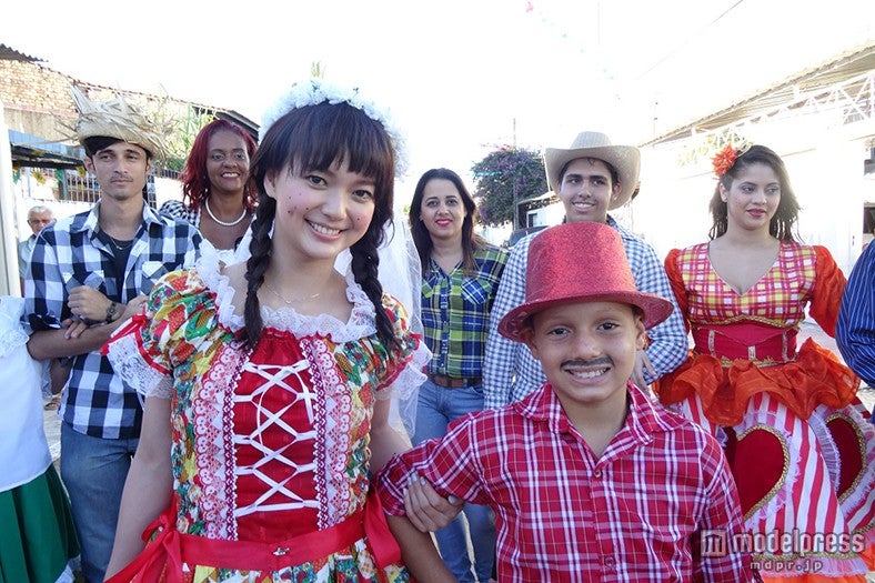 伝統衣装を着た多部未華子／画像提供：中京テレビ