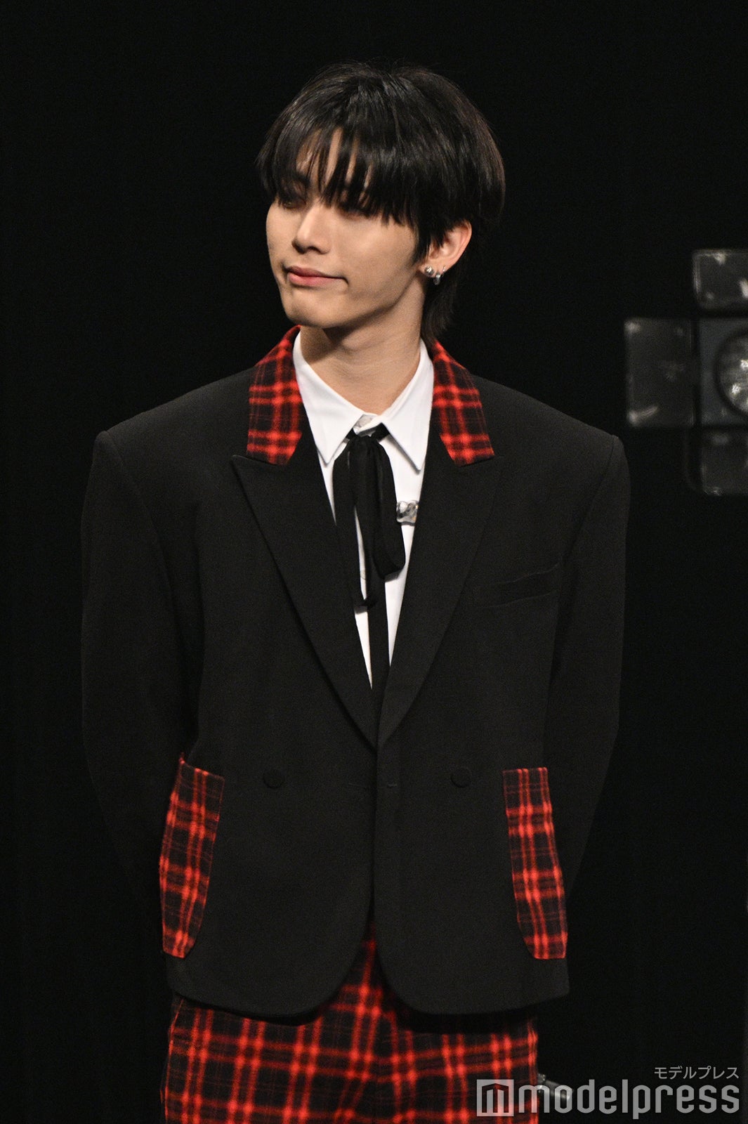 ニヤリとするTAESAN（テサン）（C）モデルプレス