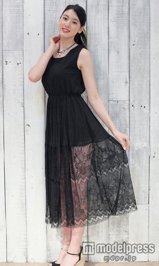 シフォンマキシワンピ「garden by Valmuer」14,904円(税込)