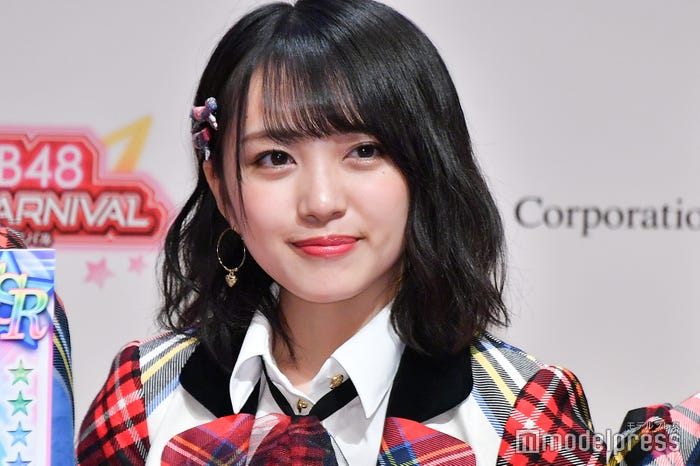 向井地美音/これまでの黒髪 (C)モデルプレス