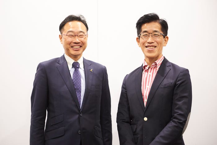 臼井朋貴氏、岸博幸氏(提供写真)