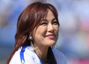 「どうして？」大物美人歌手がDeNA・山本祐大の電撃トレードに驚きを隠せず「これ、本当の話しですか？」