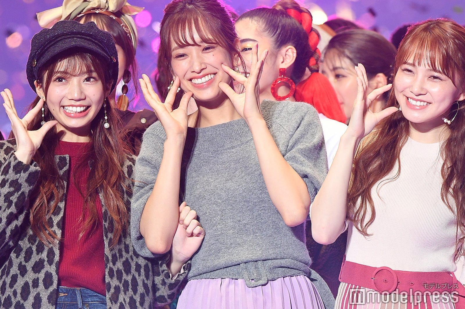 高本彩花、佐々木久美、加藤史帆／フィナーレの様子（C）モデルプレス
