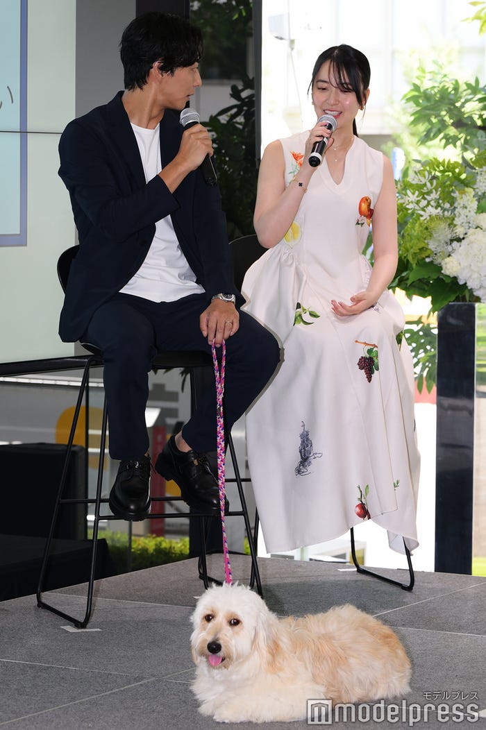 友永真也、クレア、岩間恵(C)モデルプレス