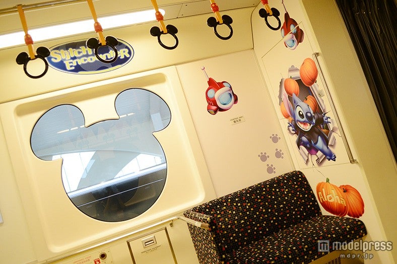 「スティッチ・エンカウンター・ライナー」車内ラッピング