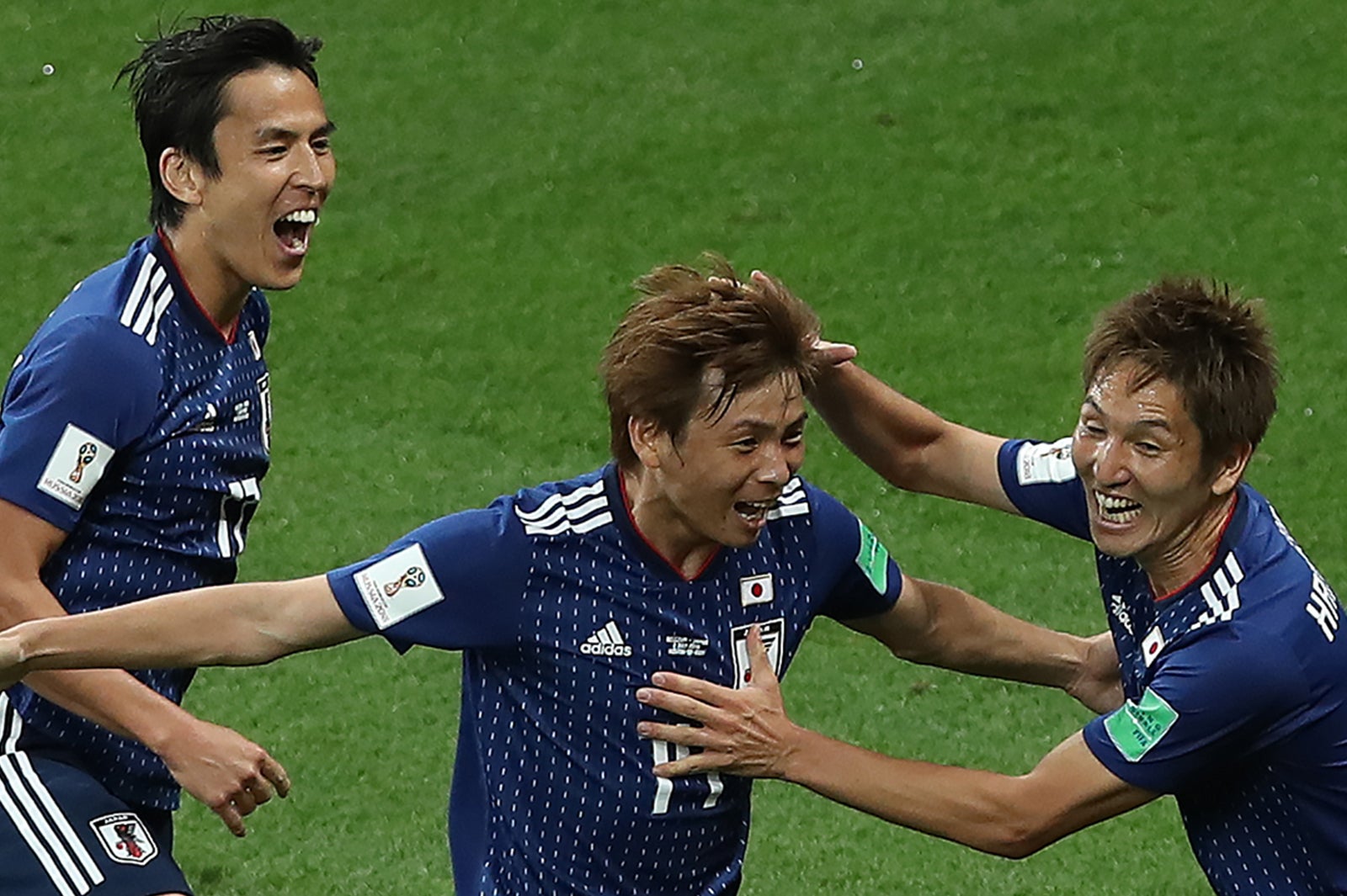 速報 サッカーw杯日本代表 涙の敗退 強豪 ベルギー相手に原口元気 乾貴士がゴール モデルプレス