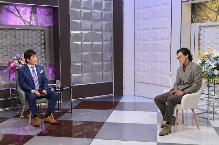 林修、小栗旬(C)MBS