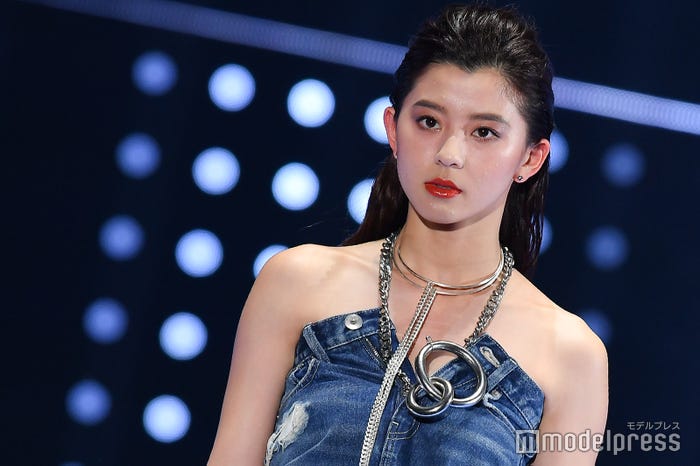 朝比奈彩 (C)モデルプレス