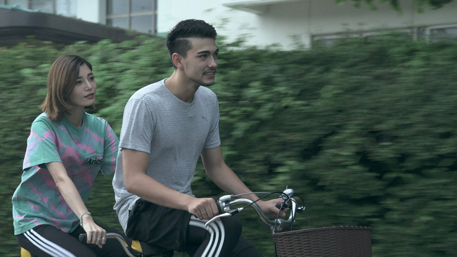 島袋聖南、石倉ノア「TERRACE HOUSE OPENING NEW DOORS」33rd WEEK（C）フジテレビ／イースト・エンタテインメント