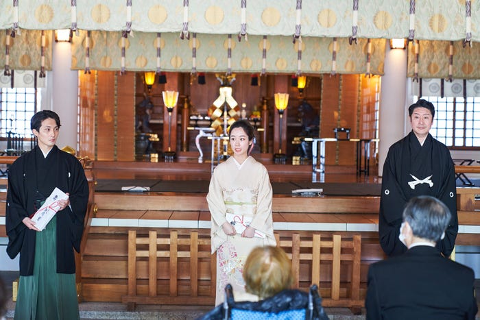 (右から)藤間翔、藤間爽子 (提供写真)