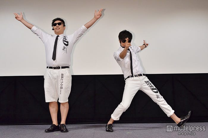 8.6秒バズーカー(左から)はまやねん、田中シングル(C)しげの秀一/講談社・2015新劇場版「頭文字D」L2製作委員会