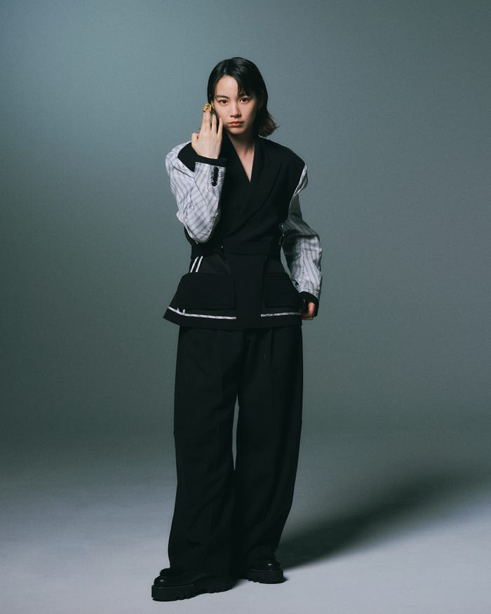 のん/撮影:コウ ユウシエン