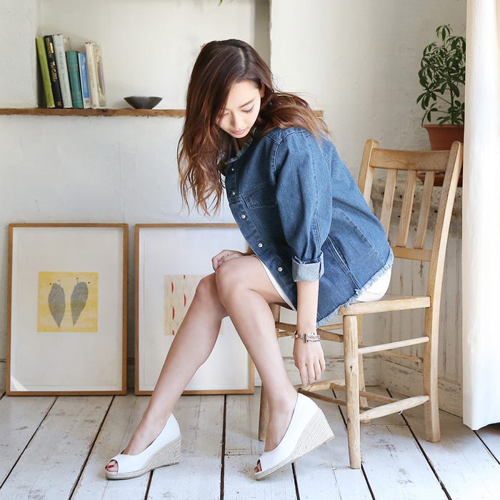 ノーカラー・デニムジャケット「LuzLlena」4,470円(税込)/画像提供:LuzLlena