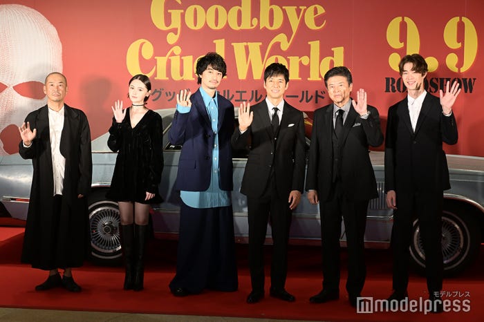 (左から)大森立嗣監督、玉城ティナ、斎藤工、西島秀俊、三浦友和、宮沢氷魚(C)モデルプレス