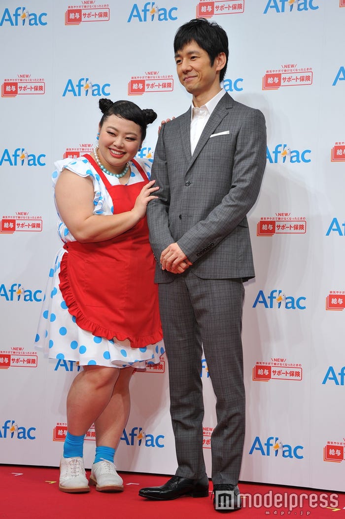 (左から)渡辺直美、西島秀俊(C)モデルプレス