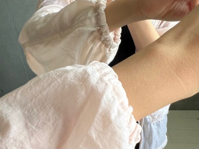 GU　シアー　パーカ　袖　ゴム