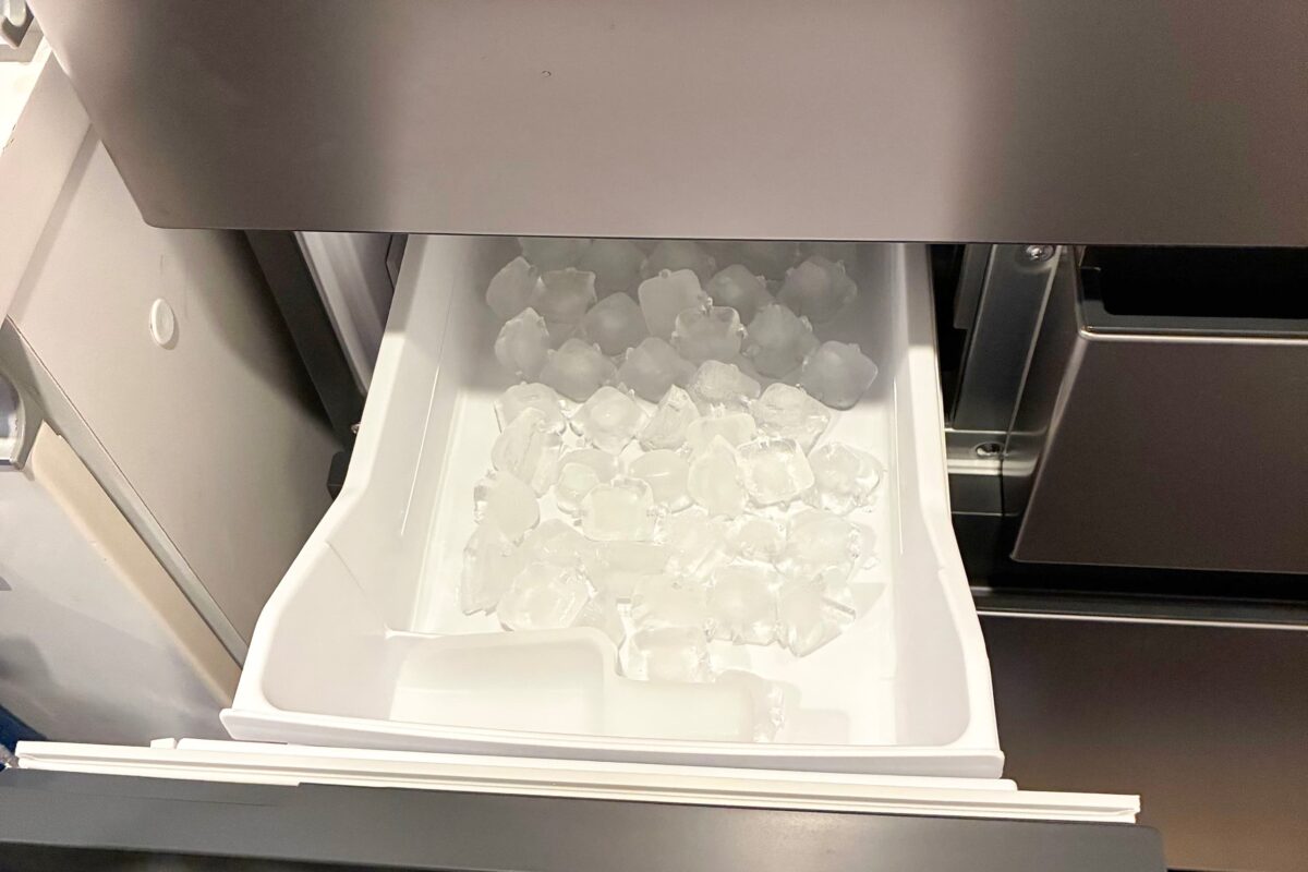 氷を作るときのNG、ミネラルウォーターは知ってたけど… 雑菌やカビ繁殖のリスクが「やっちゃってた」
