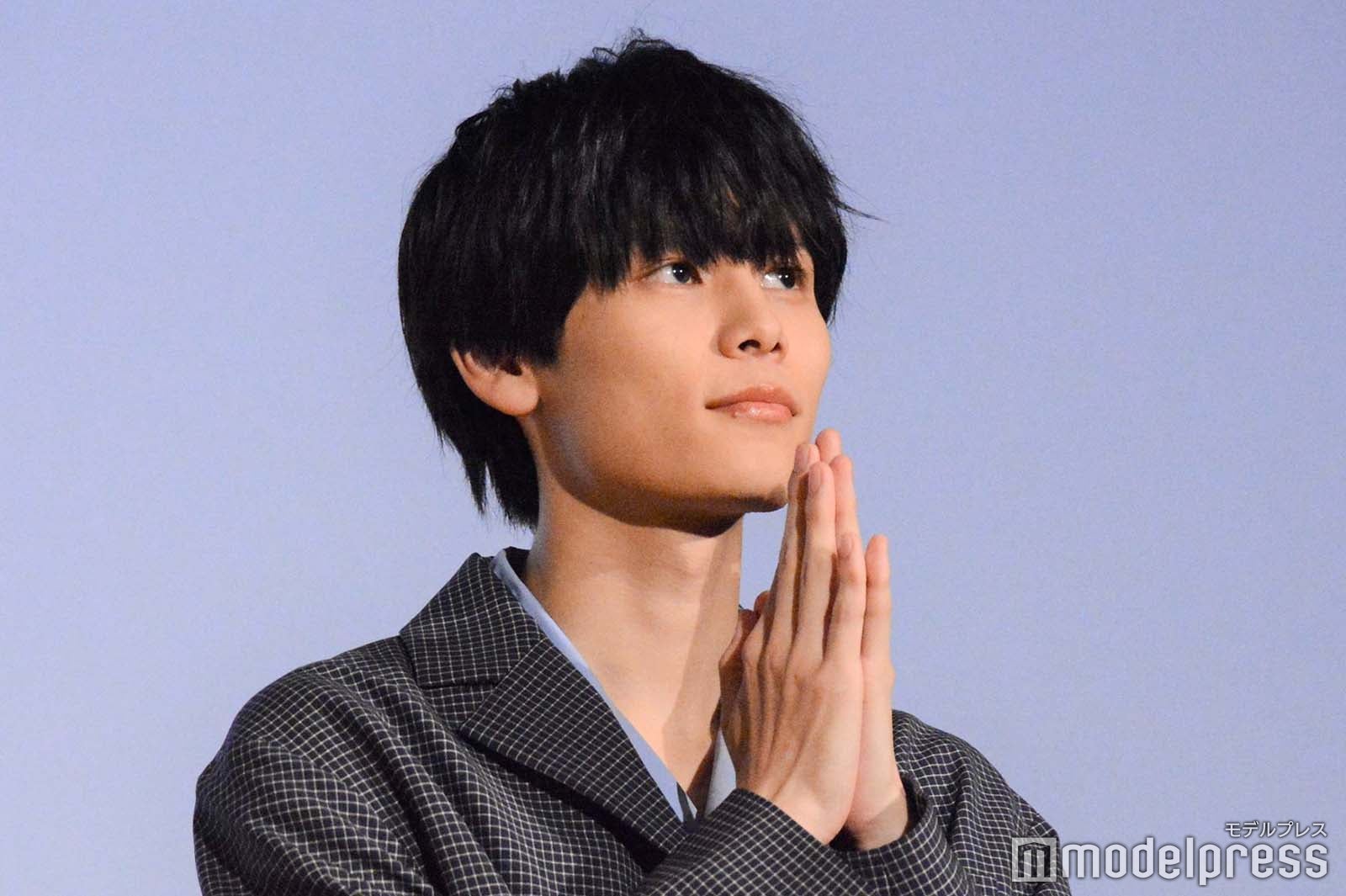 萩原利久、FANTASTICS八木勇征の“差し入れ”で本人と激論「報告します」サプライズゲストも登場＜劇場版　美しい彼～eternal～＞