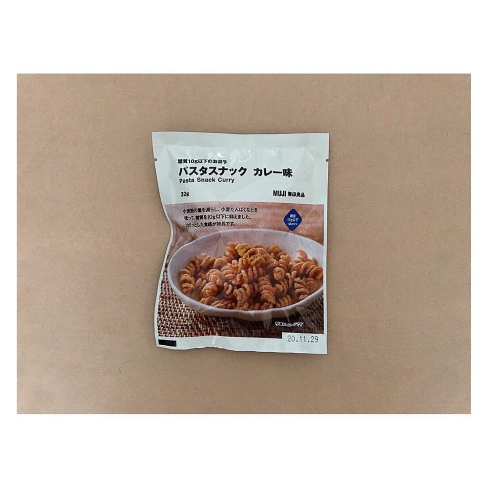パスタスナックカレー味