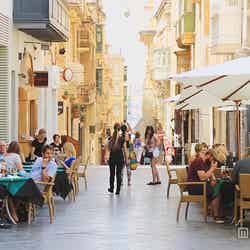 ブランドショップからカフェまで約200軒以上の店が立ち並ぶ/画像提供:TBS