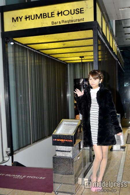 ラグジュアリー感溢れるオシャレなバー「MY HUNBLE HOUSE TOKYO」/モデル:みさみさ
