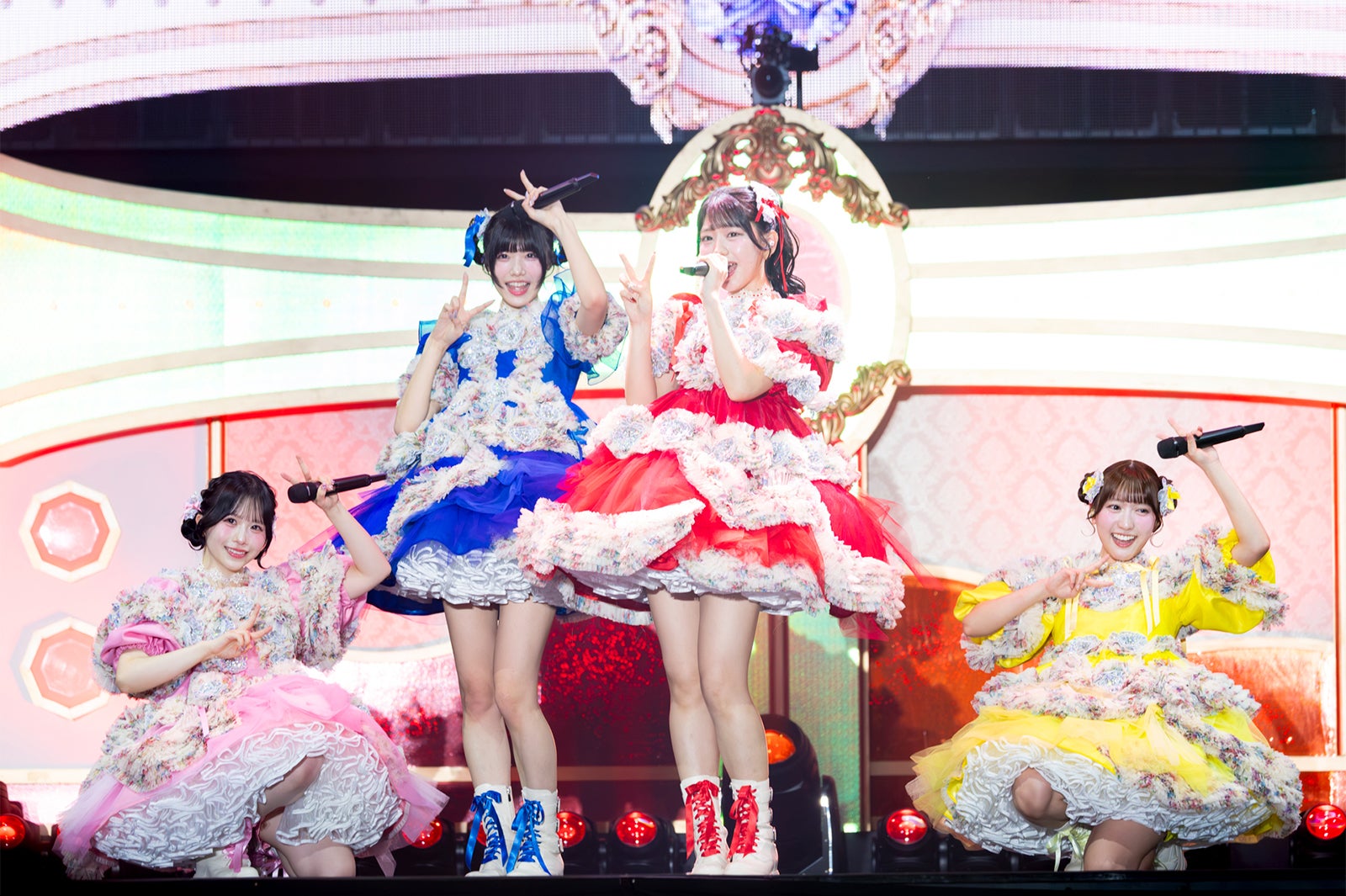 SWEET STEADY／PHOTO：ヨシモリユウナ、河村美貴