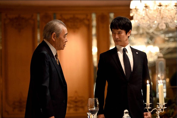 柄本明、堺雅人/「半沢直樹」第9話より(C)TBS