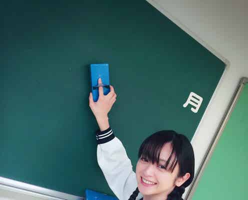 安達祐実、35歳のセーラー服が可愛すぎる!