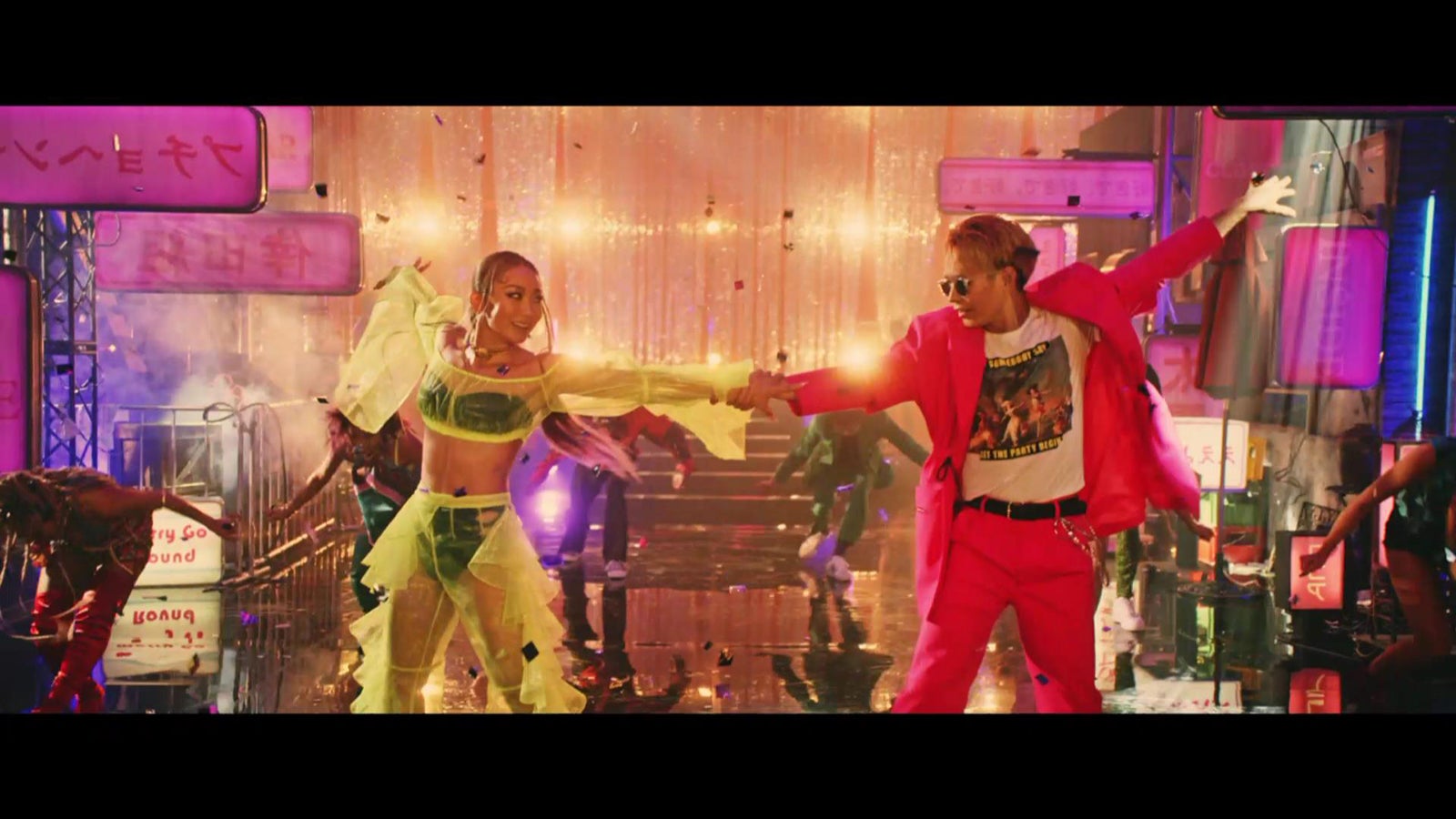 倖田來未「GOLDFINGER 2019」ミュージックビデオより（画像提供：avex）