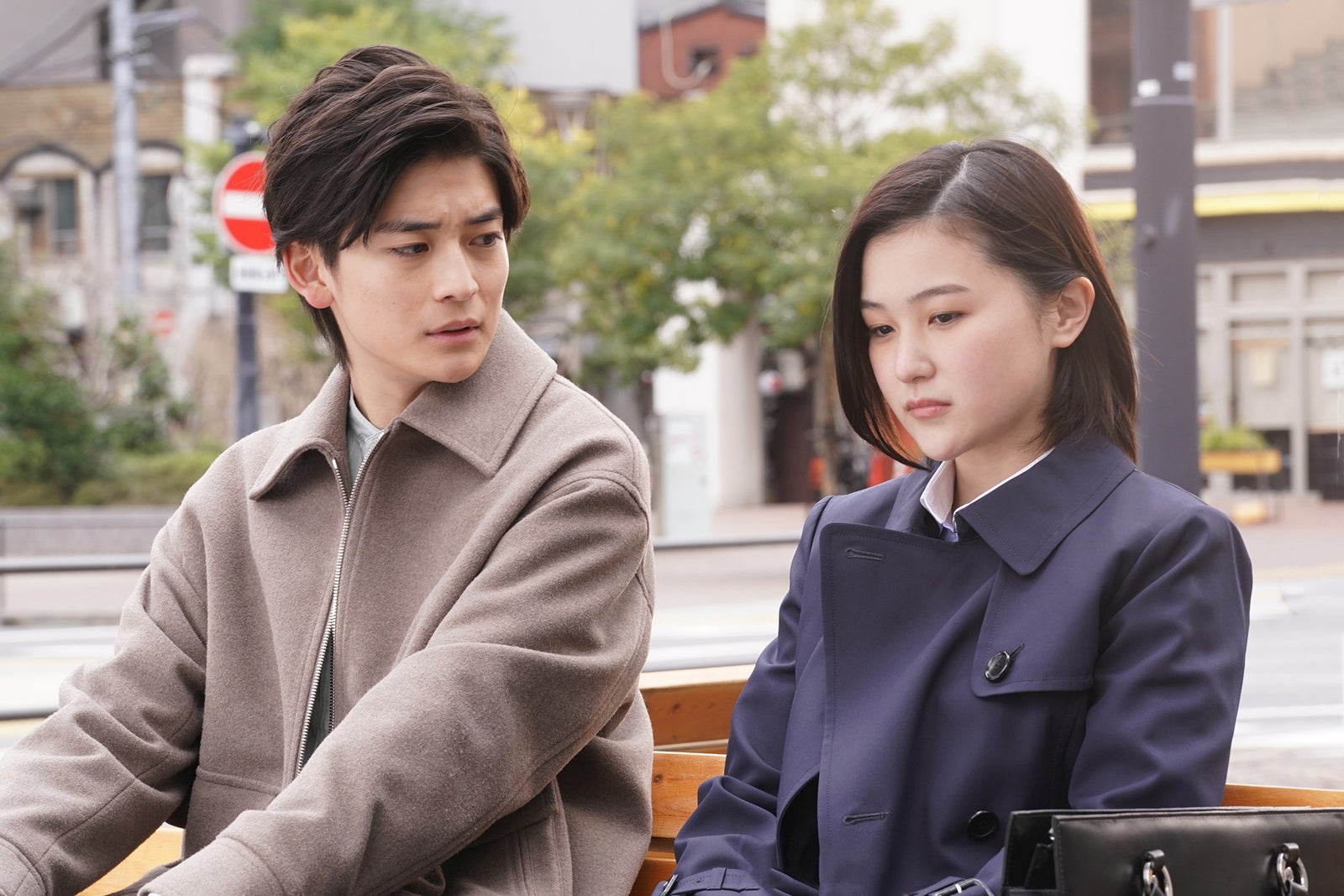 高橋文哉、山口まゆ 「女神の教室～リーガル青春白書～」第8話より（C）フジテレビ