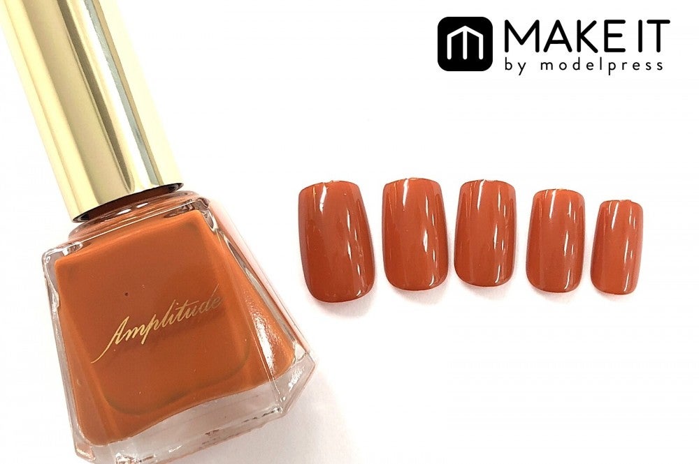Amplitude／コンスピキュアス ネイルカラー／19 クロームオレンジ／3,500円（税抜） (C)メイクイット