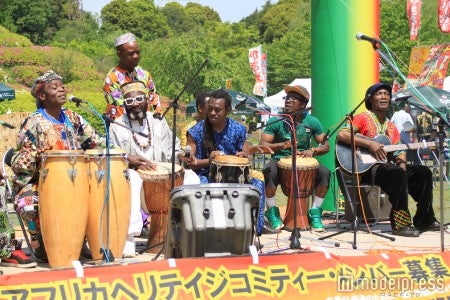 アフリカヘリテイジバンドのステージ／画像提供：アフリカヘリテイジコミティー
