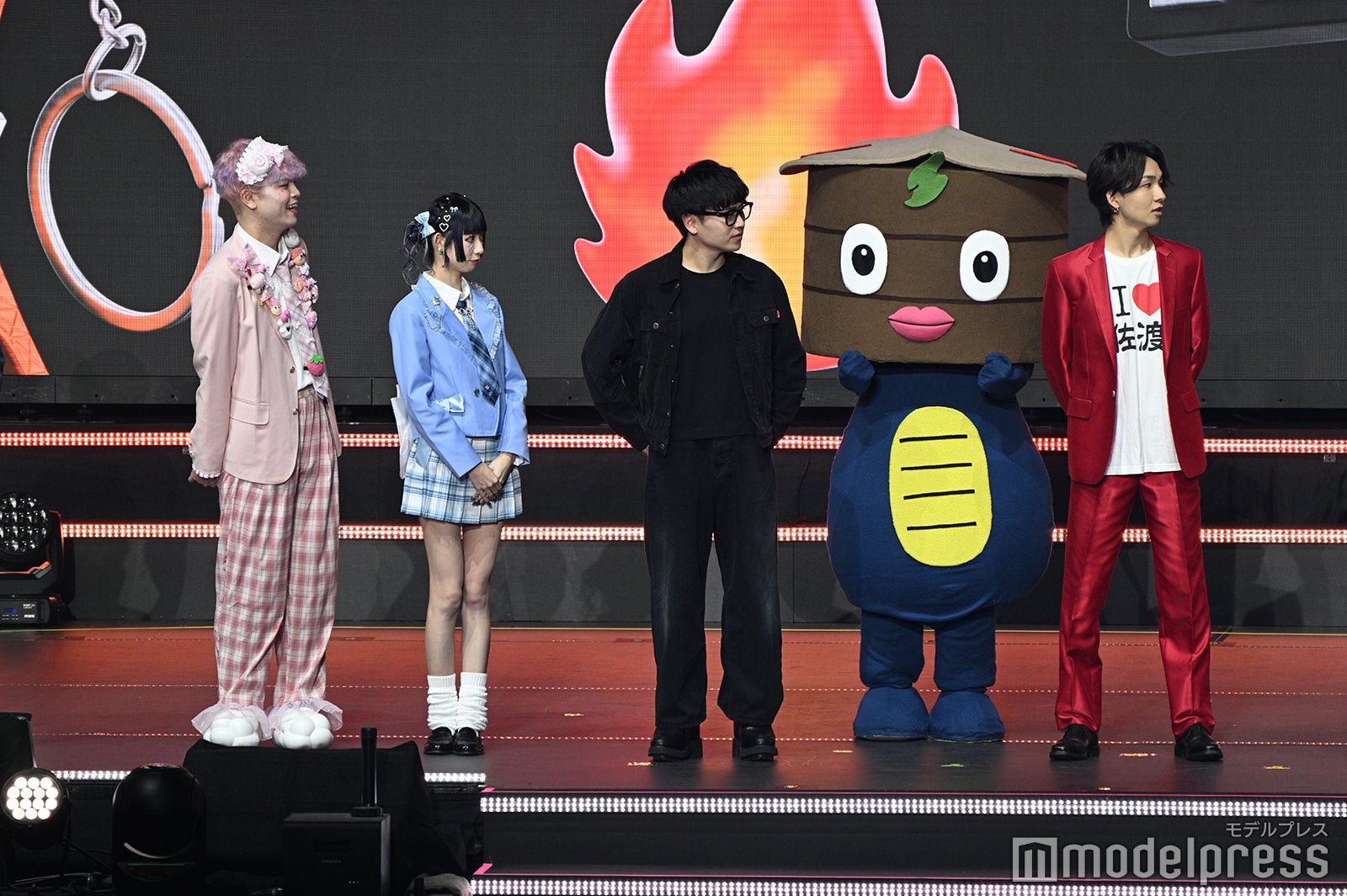 （C）モデルプレス