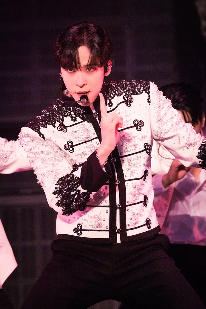 YUNHO（C）田中聖太郎写真事務所