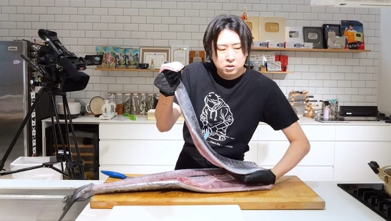 包丁さばきの全てが見える！きまぐれクック金子が魅せるノーカット魚解体ショー