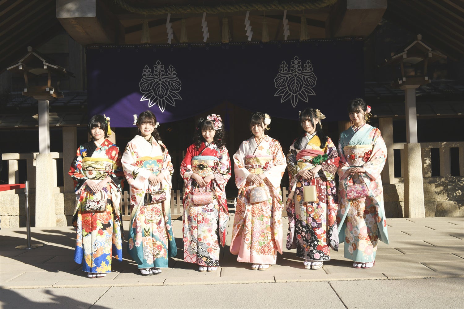 （左から）五十嵐早香、坂本真凛、末永桜花、井上瑠夏、赤堀君江、荒野姫楓 （C）2021 Zest, Inc.