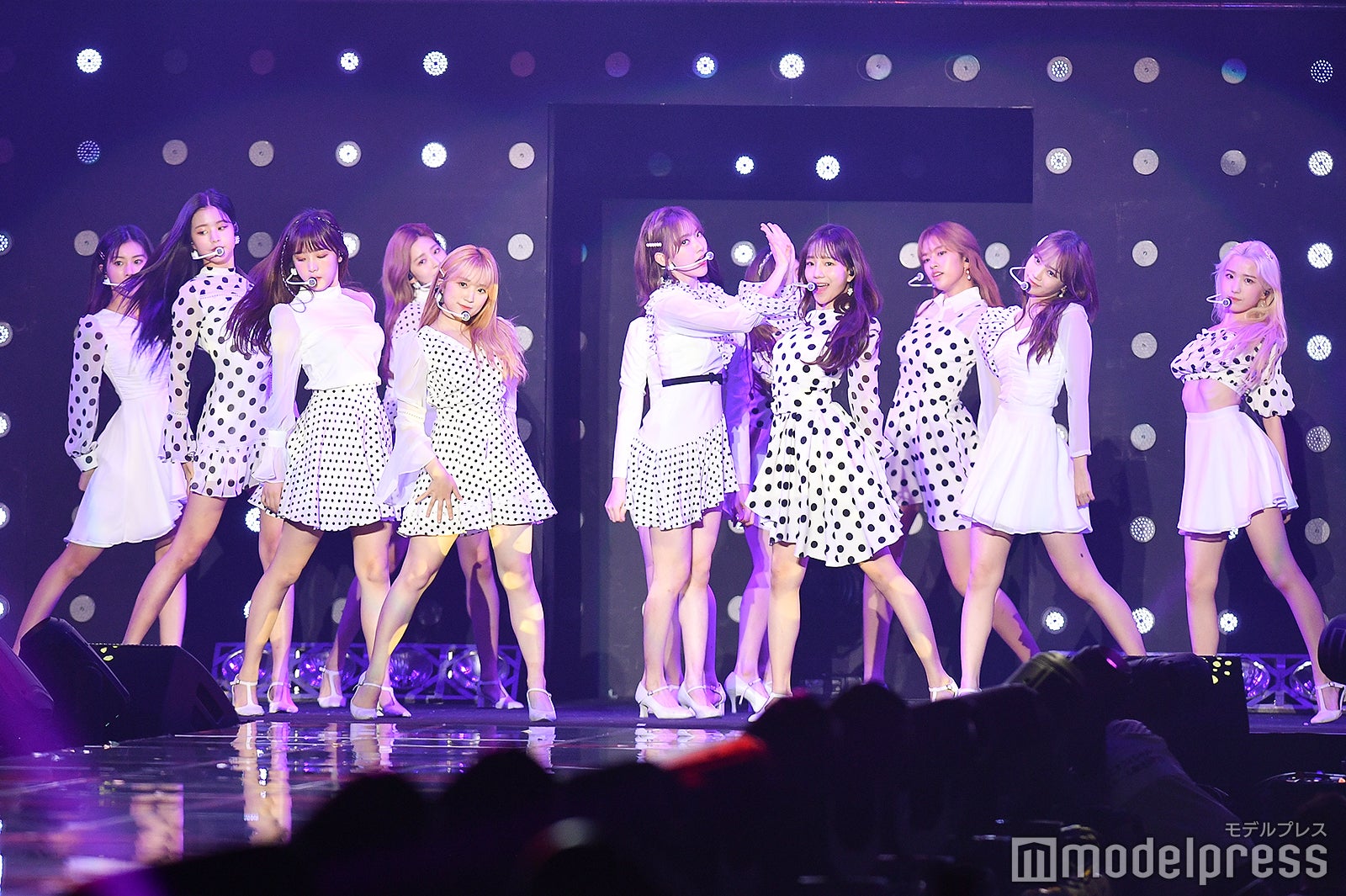 IZ＊ONE（C）モデルプレス