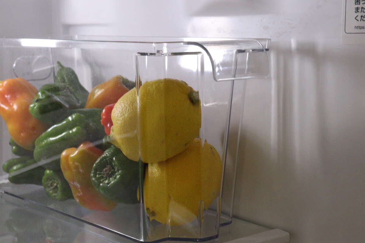 スタックができるクリア冷蔵庫収納ケース（27cm×10cm×13.5cm）　冷蔵庫内に収納