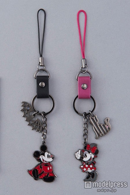 2パーク共通：ペアストラップ￥1700（C）Disney