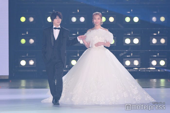 マサヤ、もも(双松桃子)(C)モデルプレス