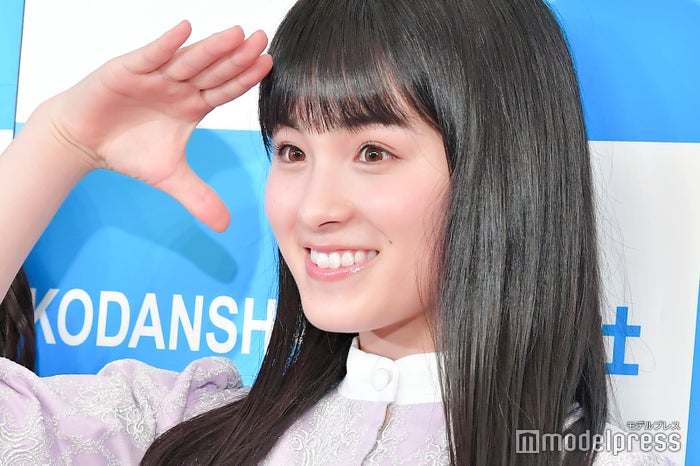 乃木坂46 サッカーw杯に熱狂で寝不足 白石麻衣 秋元真夏ら 本田圭佑選手で話題の 敬礼ポーズ 披露 モデルプレス