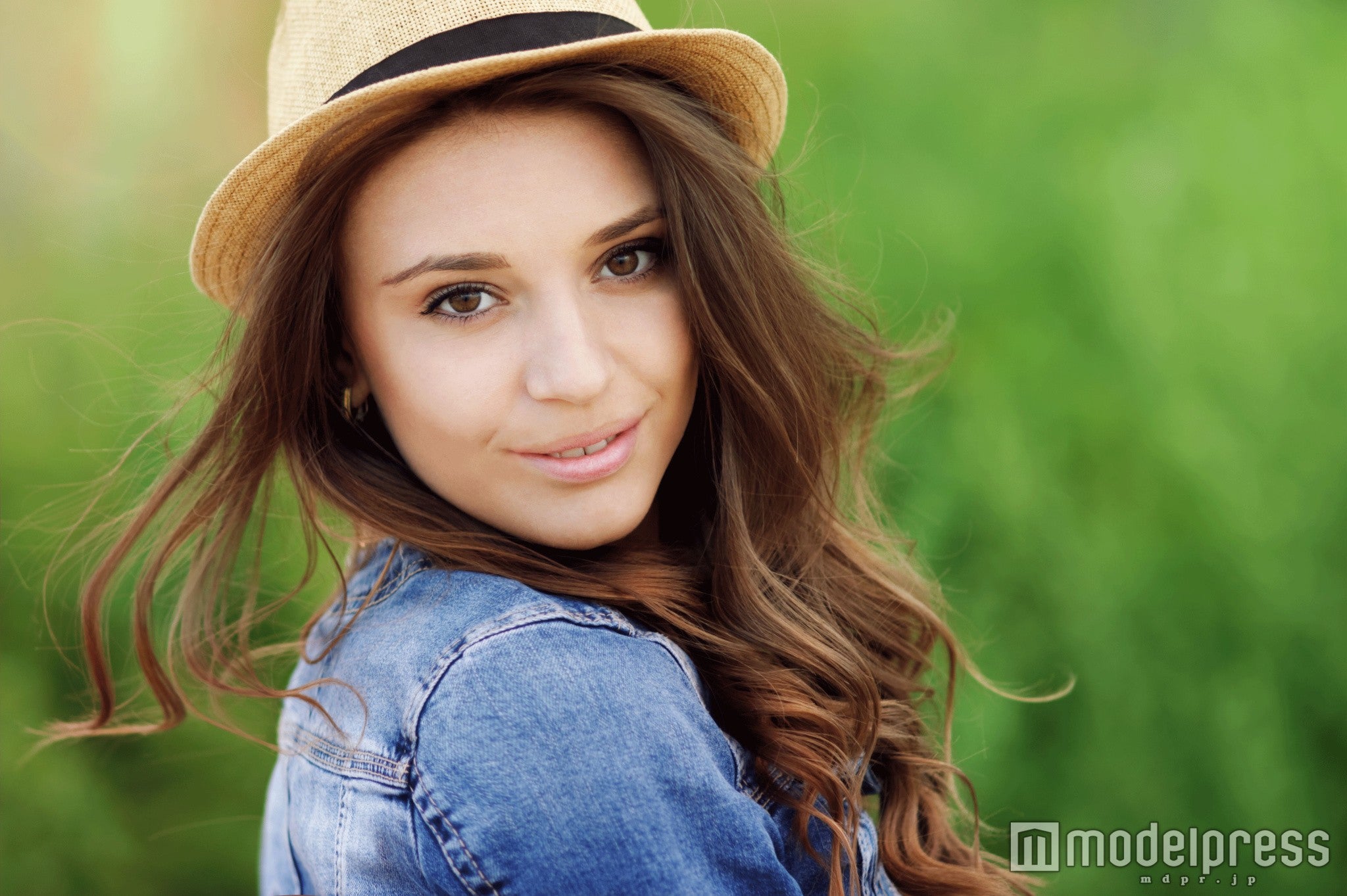 無意識に好きだとアピールしているかも？ （photo-by-luxorphoto／Fotolia）