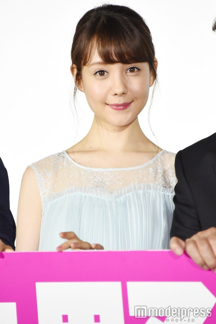 トリンドル玲奈 ドスの効いた演技絶賛に照れ笑い 気合いで モデルプレス トリンドル玲奈 ドスの効いた演技絶賛に照れ笑い 気合いで モデルプレス