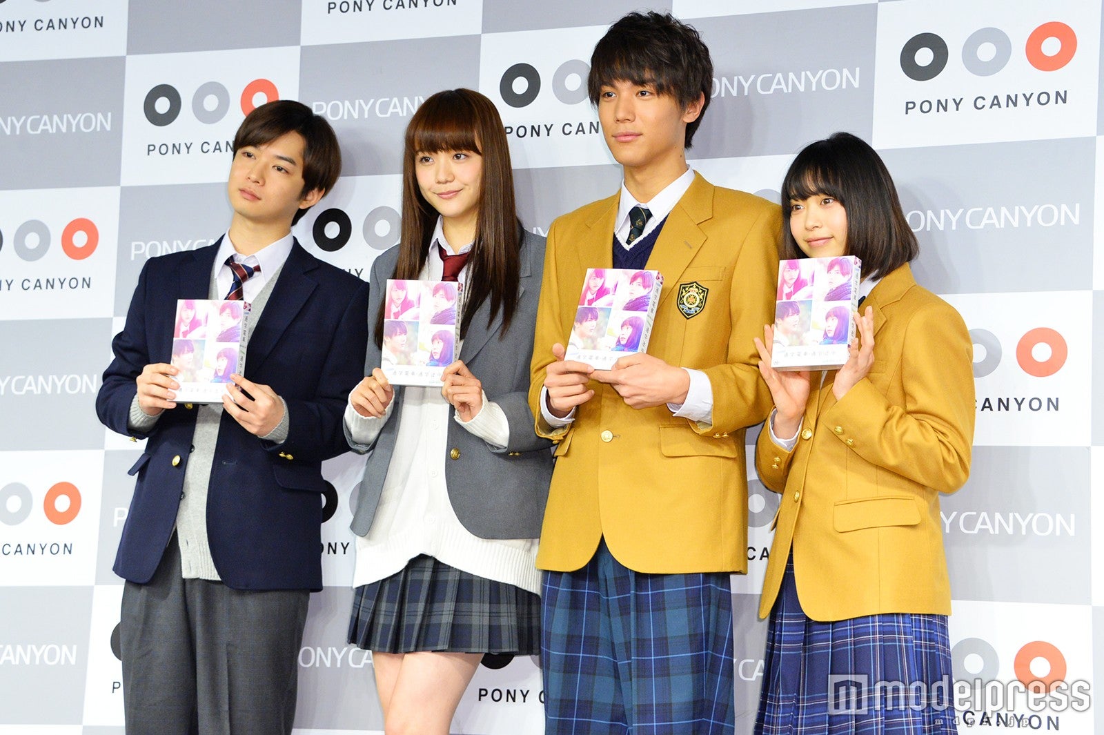 （左から）千葉雄大、松井愛莉、中川大志、森川葵（C）モデルプレス