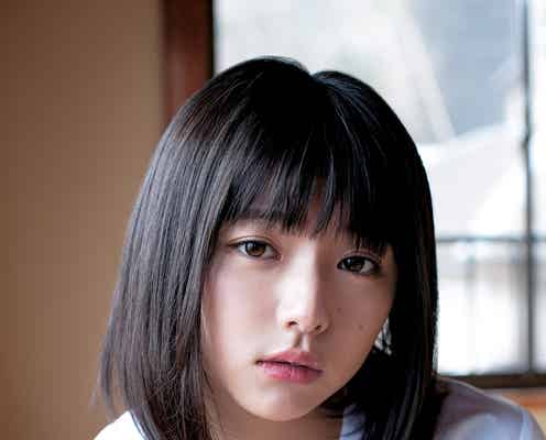 “注目のグラドル”葉月つばさ、水着姿で美バスト際立つ