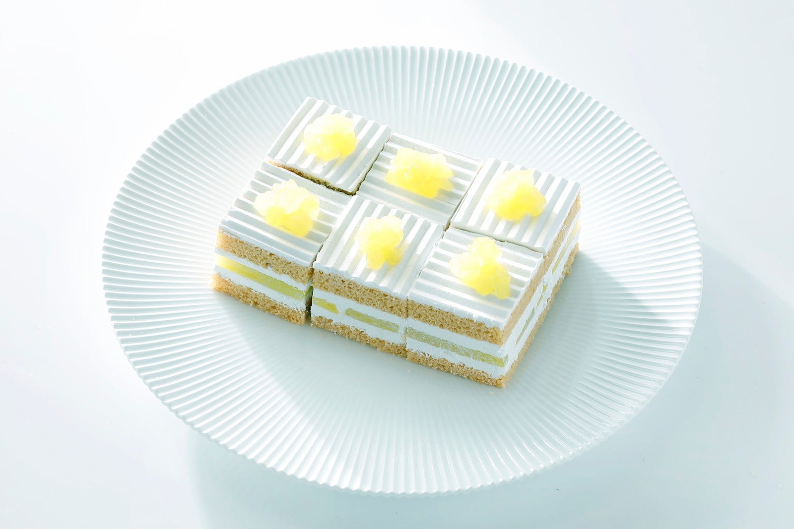 スーパースイーツビュッフェ2026 ～ホテルでいちご狩り～（提供写真）