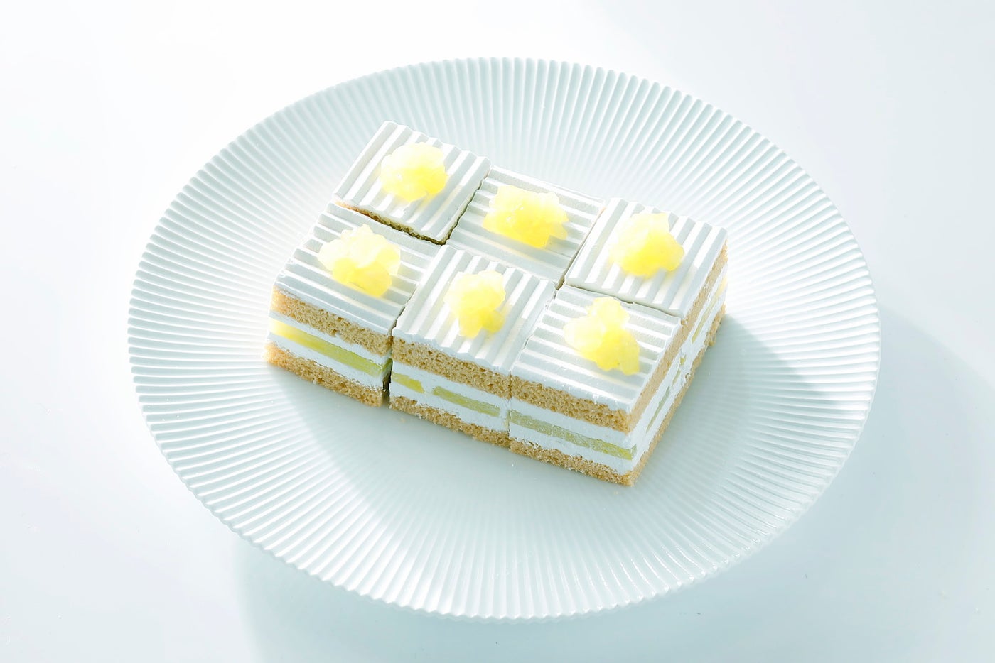 スーパースイーツビュッフェ2026 ～ホテルでいちご狩り～（提供写真）