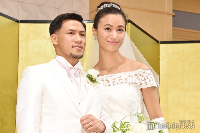 卜部弘嵩選手、高橋ユウ(C)モデルプレス